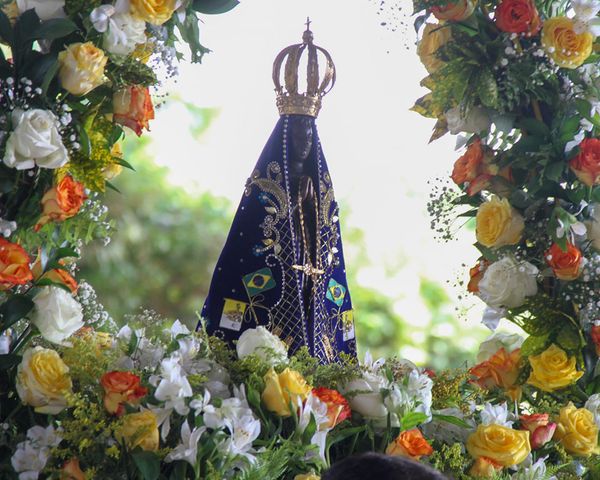Celebração de Nossa Senhora Aparecida na Missão Rondônia