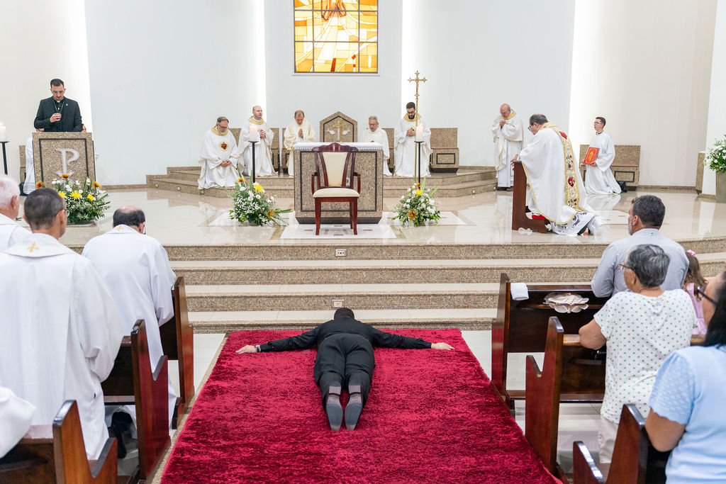 Profissão perpétua e Diaconado do Fr. Tiago Junior Waier