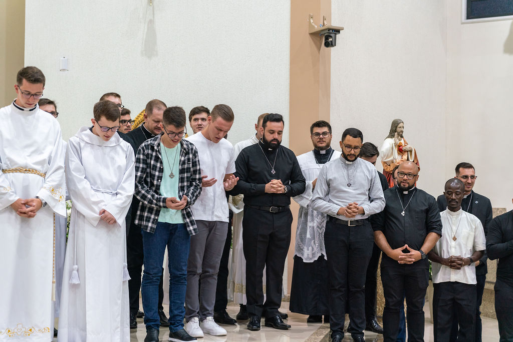 Profissão perpétua e Diaconado do Fr. Tiago Junior Waier