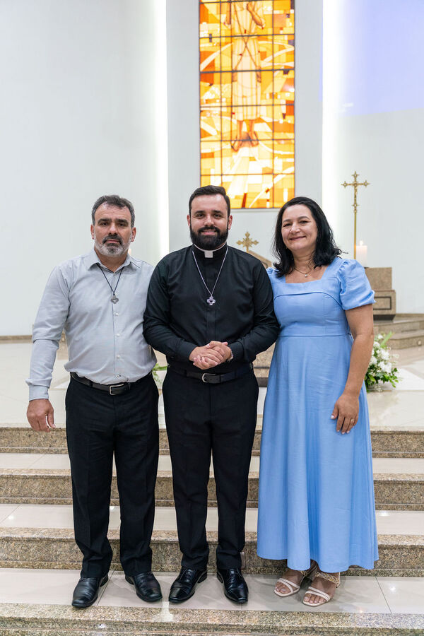 Profissão perpétua e Diaconado do Fr. Tiago Junior Waier