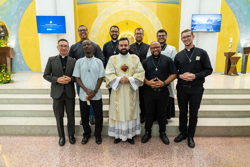Profissão perpétua e Diaconado do Fr. Tiago Junior Waier
