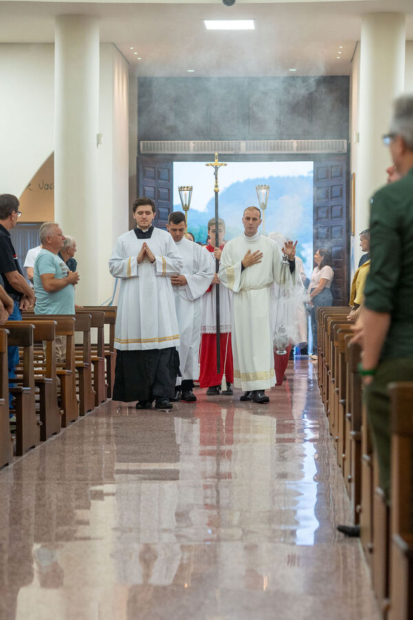Profissão perpétua e Diaconado do Fr. Tiago Junior Waier