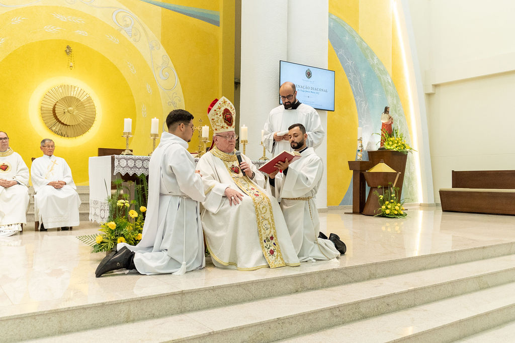 Profissão perpétua e Diaconado do Fr. Tiago Junior Waier
