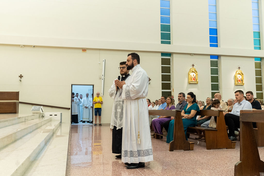 Profissão perpétua e Diaconado do Fr. Tiago Junior Waier