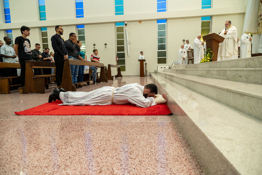 Profissão perpétua e Diaconado do Fr. Tiago Junior Waier
