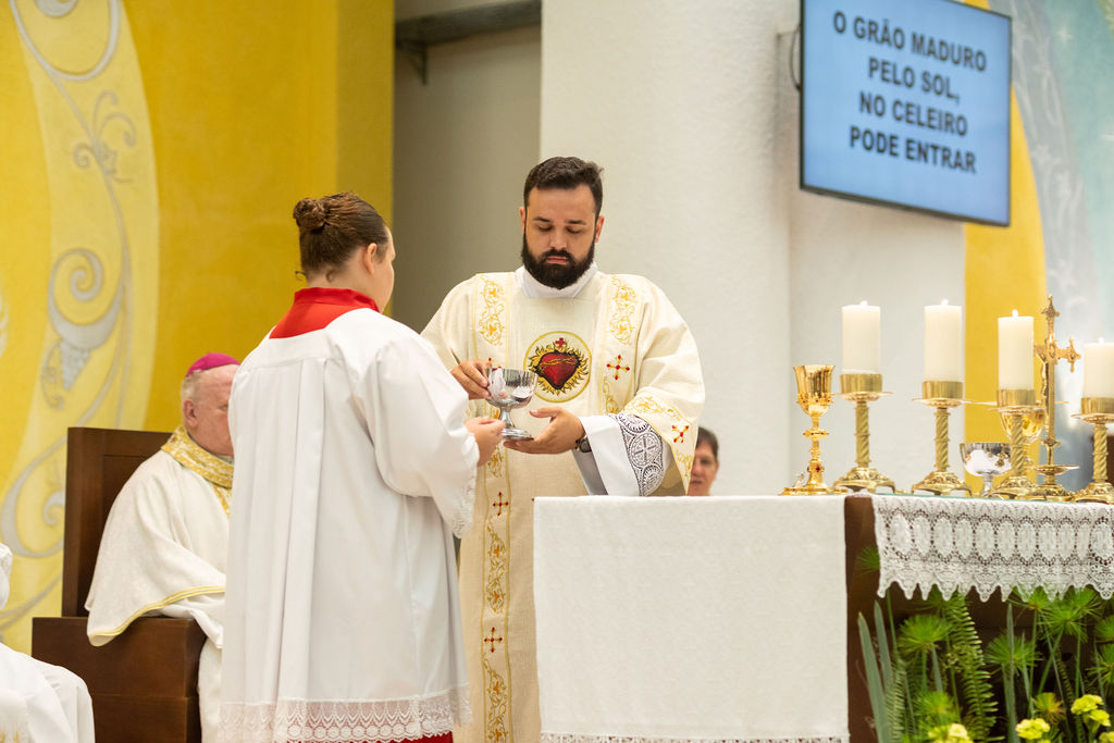 Profissão perpétua e Diaconado do Fr. Tiago Junior Waier