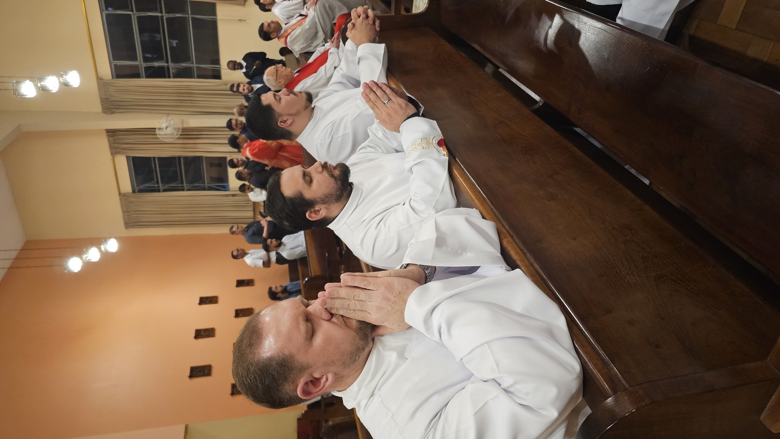 Fratres Recebem os ministérios do Leitorado e do Acolitado à Véspera da Solenidade do SCJ