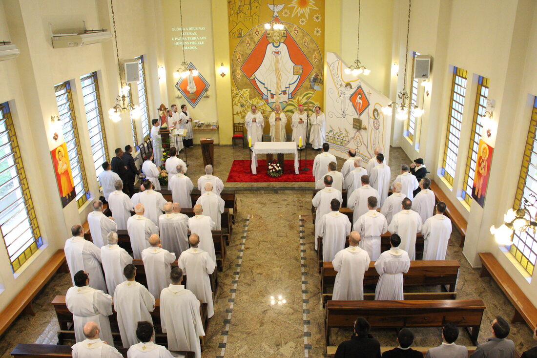 Província BRM celebra a Solenidade do Sagrado Coração de Jesus com encontro de formandos e religiosos