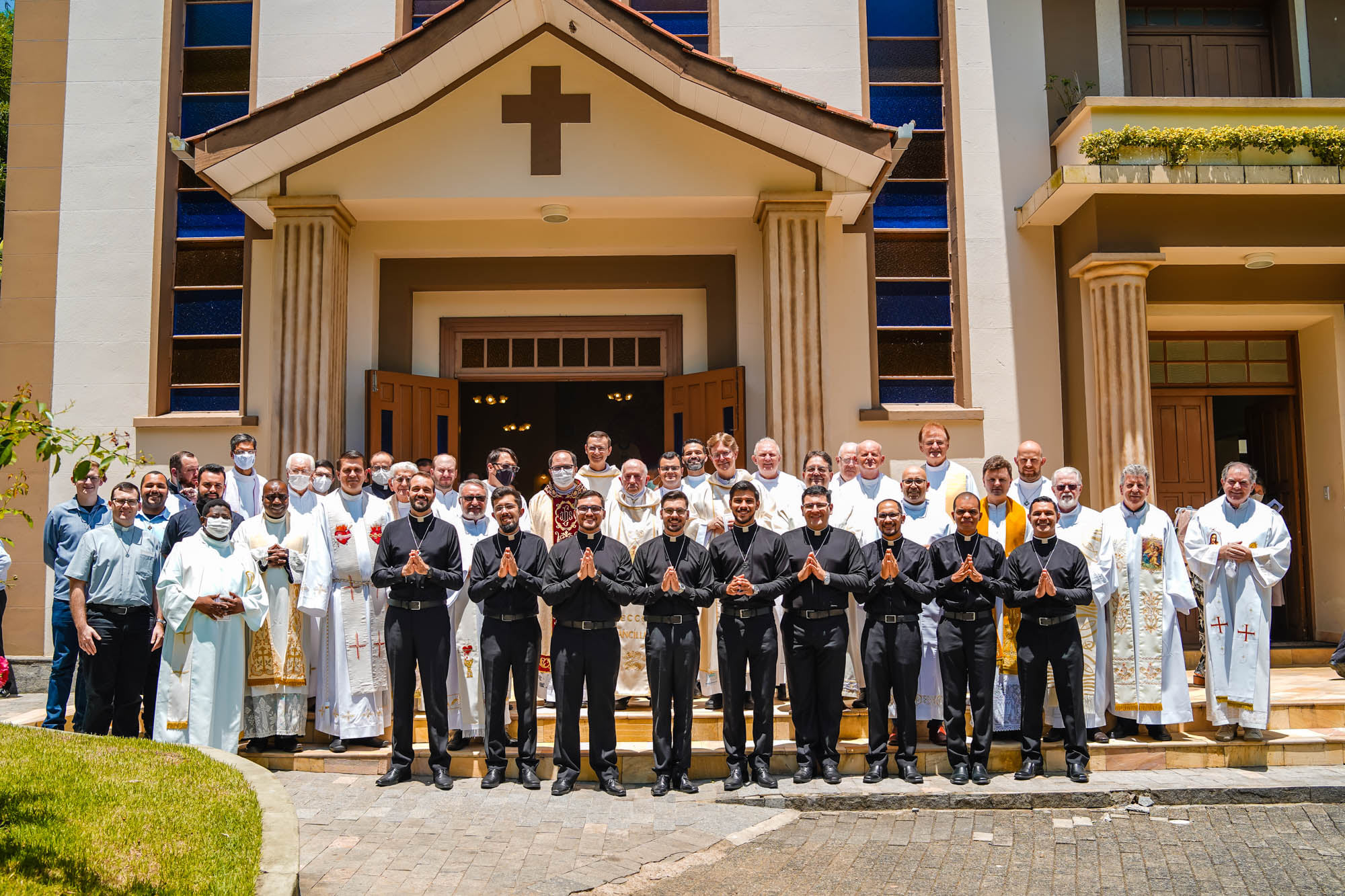 PRIMEIRA PROFISSÃO RELIGIOSA