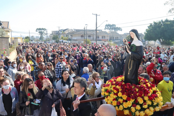 A comunidade Santa Rita de Cássia celebra sua Padroeira